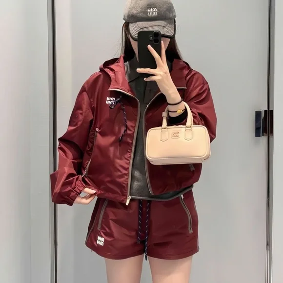 MIUMIU trench coat and shorts, - Picture 2 of 5